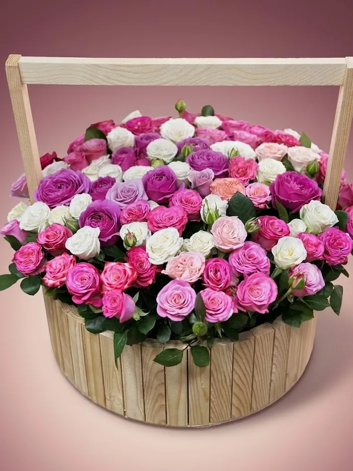 🧺 Mix Rozalar — Yog'och Savatda | Deluxe Bouquet
