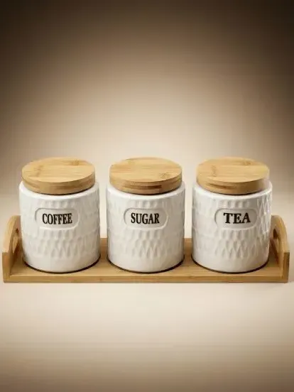 Coffee, Sugar, Tea — Keramik Idishlar To'plami (3 dona + Bamuk Taxta)