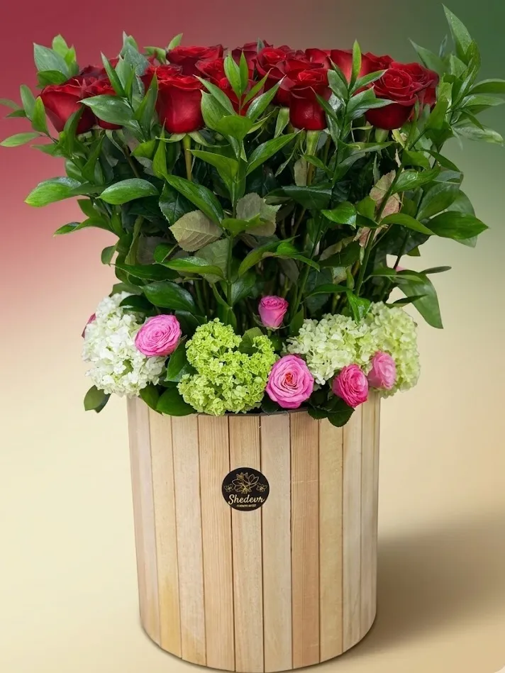 🪵 Shedevr Flower Shop — Royal Wood Box | Signature Collection