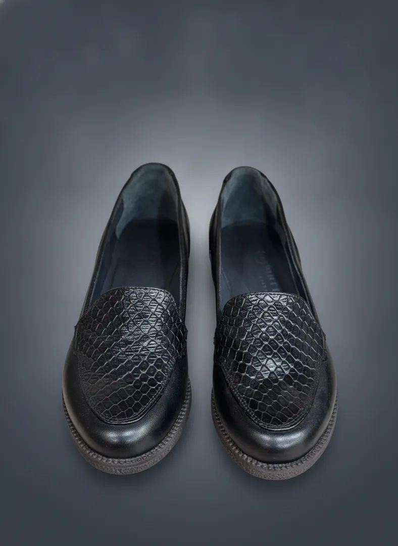 Черные женские мокасины с узором - D Shoes