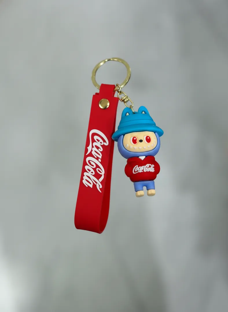 Брелок Coca-Cola с Персонажем Pop Art 🐻