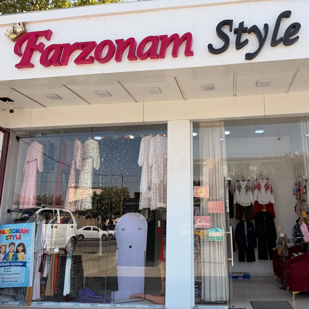 Farzonam_style logo