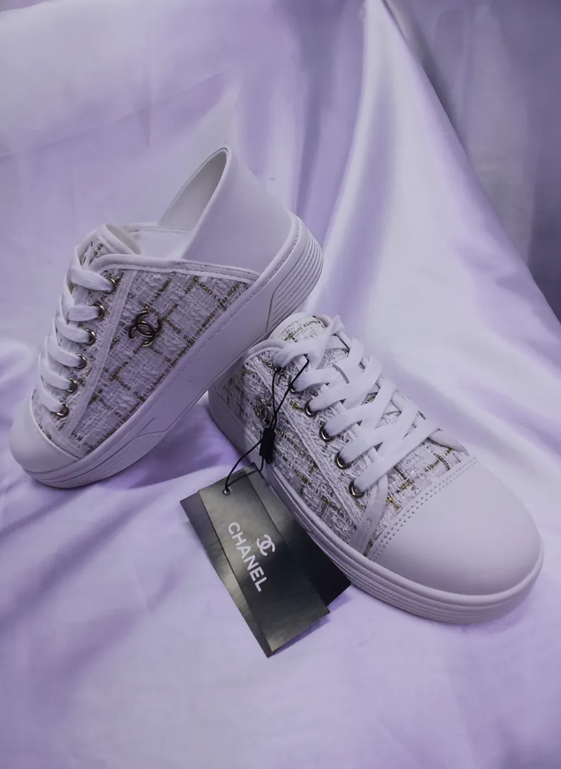 Women shoesʼdan super narxlar sizni kutmoqda!